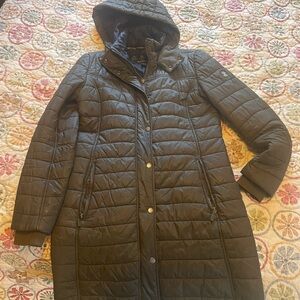 Women's Quilted Hooded Jacket - Black
